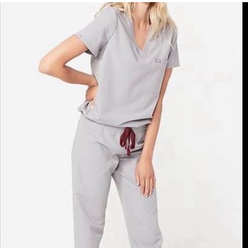 COPY - Figs cement scrub set